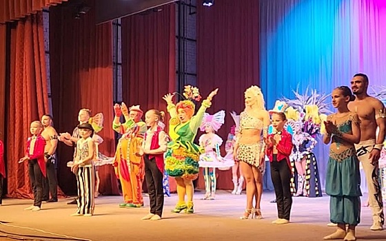 Рязанский цирк показал детям Шиловского района шоу «5 континентов»