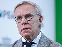 Фетисов о дебюте в театре: «Когда в глаза светит, не очень приятная история. Пришлось играть самого себя. Сам по себе этот опыт был интересным»