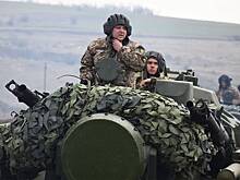 Латвия обязалась обучить несколько тысяч украинских военных