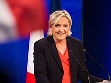 Ле Пен обратилась с призывом к Макрону