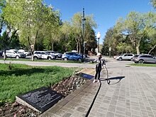 Посадка цветов и мойка тротуаров: оренбургские коммунальщики трудятся круглосуточно