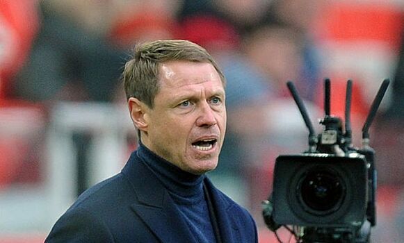 Защитник «Енисея» поразил ворота грозненского «Ахмата» дальним ударом