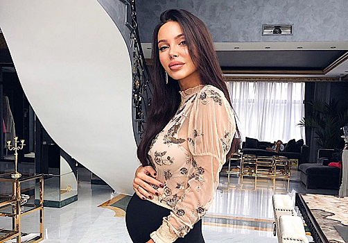 Самойлова, Ушакова, Бортич и другие звезды, объявившие о беременности в 2019 году