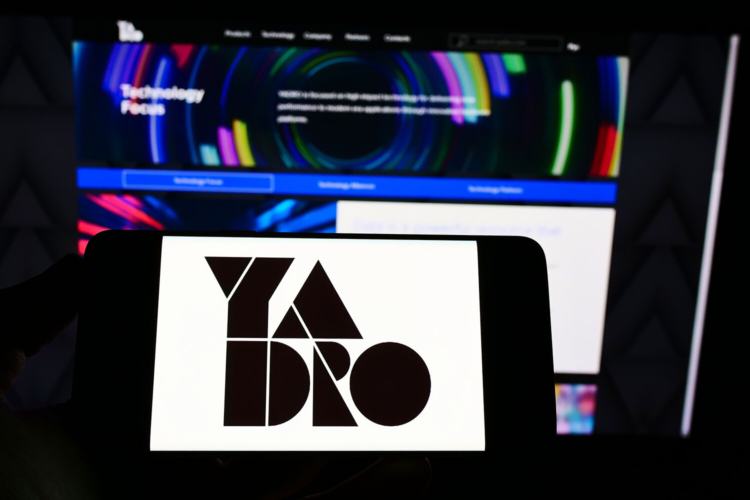 Компания Yadro назвала дату выхода планшета с российским процессором