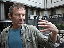 Вакарчук рассказал о связях с олигархами