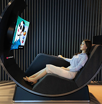 LG разработала видео-капсулу для полного погружения в мир кино