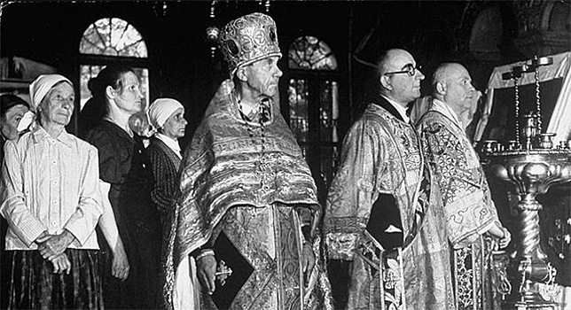Как православным нельзя носить нательный крестик