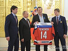Овечкин — один из главных фанатов Путина. Спрашивается, почему?