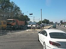 Под Симферополем перевернулась легковушка