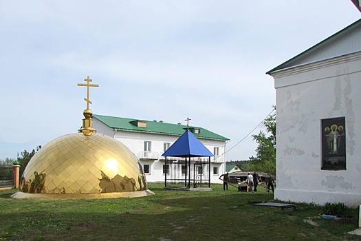 Почему купол храма 10 лет стоит на земле