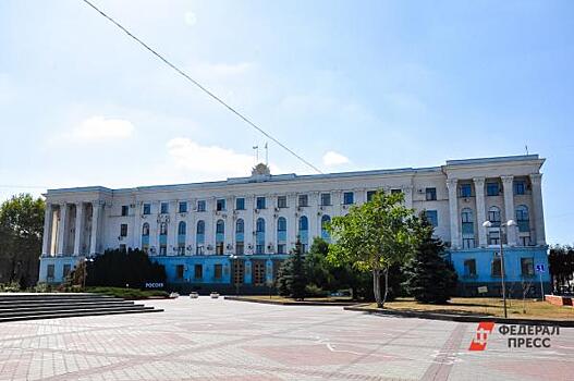 В Крыму перед курортным сезоном изменили режим коронавирусных ограничений