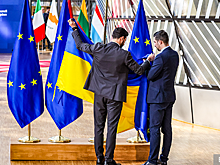 Поддержка Украины ведет Европу к самоубийству
