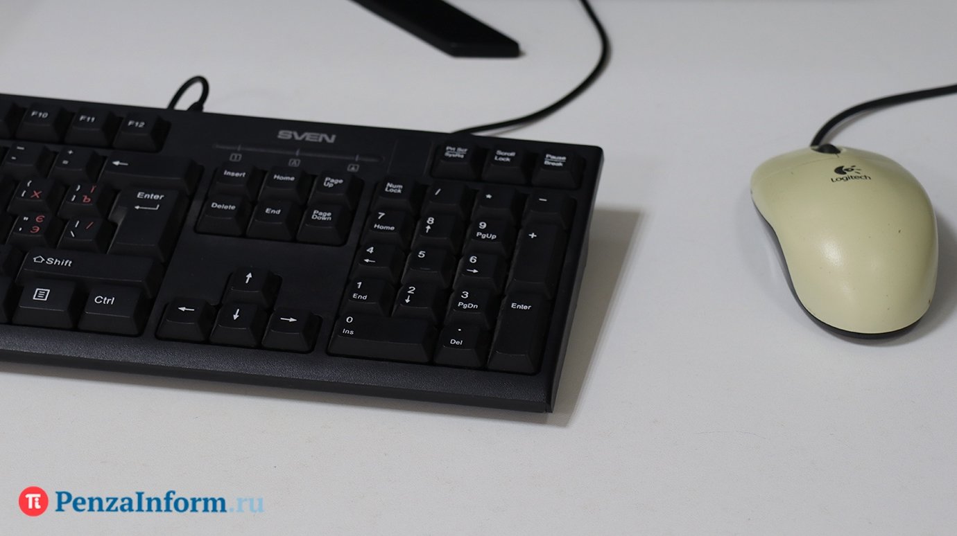 Юный пензенец отправил интимные фото своей девушке и пожалел