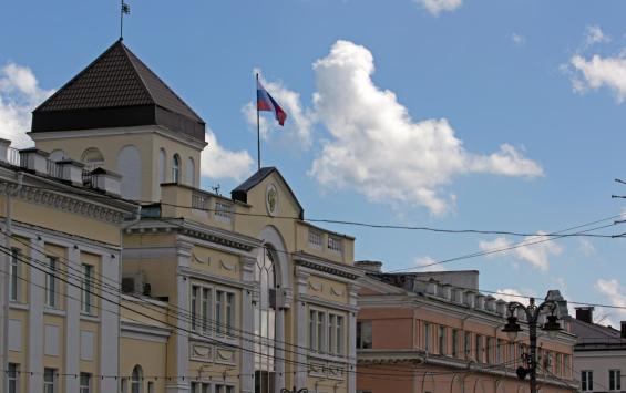 Житель Белгородской области получил 4,5 года колонии за наркотики и угрозы полицейскому в Курске