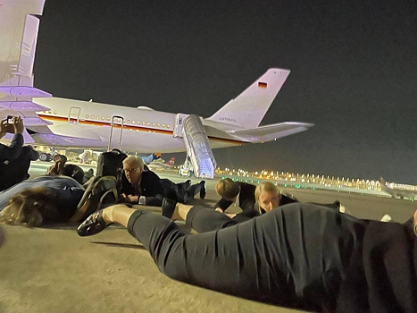 Делегация Шольца из-за воздушной тревоги покинула борт, вылетавший из Тель-Авива