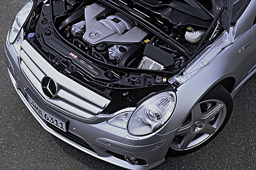 Mercedes-AMG сохранит моторы V8 после 2030 года
