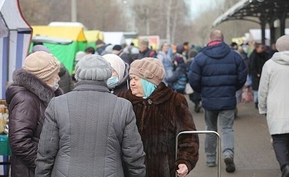 В Татарстане объемы розничных продаж продуктов длительного хранения снизились в сравнении с началом марта