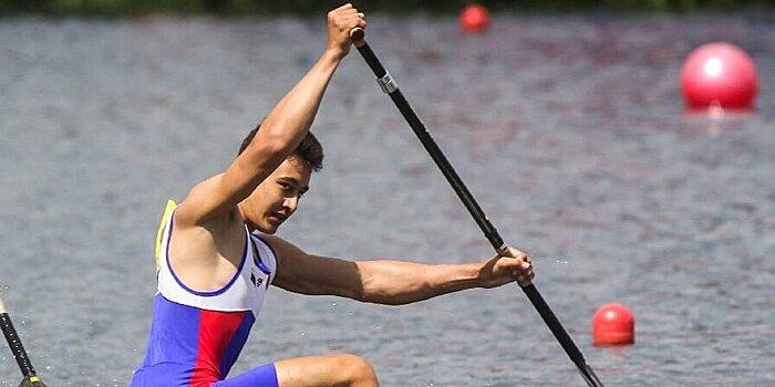 Олимпиада-2024. Гребной спринт. Россиянин Петров вышел в полуфинал соревнований каноэ-одиночек на 1000 м