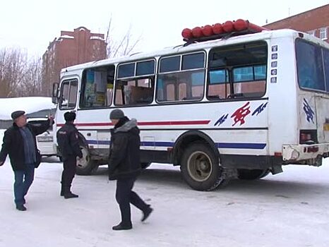 Неизвестные обстреляли автобус с пассажирами в Томске