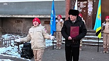 В Самарской области юнармейцы устроили праздник для ветерана ВОВ в честь его дня рождения 