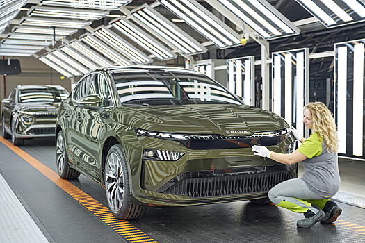 Skoda запустила обновленные кроссоверы Enyaq и Enyaq Coupe