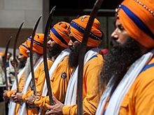 В США неизвестный потребовал от сикха убираться из страны и выстрелил ему в руку