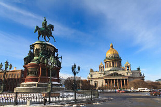Патрушев: Авиатуристам могут разрешить посещать Петербург без визы