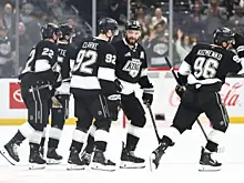 В США о будущем Кузьменко: всё решит готовность клубов НХЛ мириться с его слабой игрой в обороне