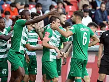 "Ахмат" сыграл вничью с "Оренбургом", завершая матч вдевятером