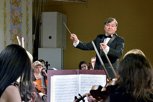 Челябинская филармония откроет новый сезон музыкой симфонического оркестра