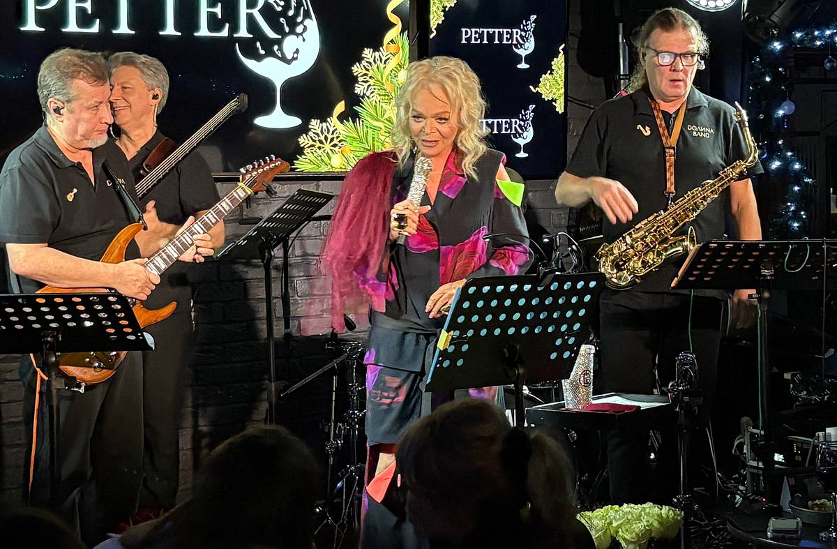 Долина отменила концерт в российском городе