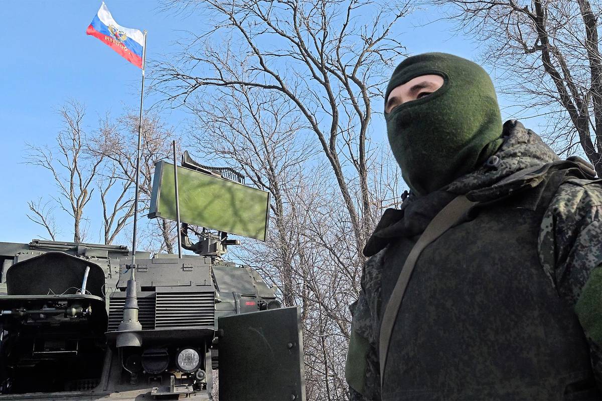 Под Москвой бойца СВО с медалями не пустили в бар из-за запрещенной в ЕС символики