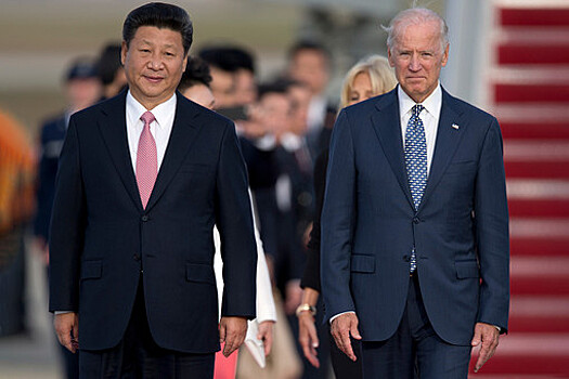 AFP: президент США Байден хочет возобновить диалог с председателем КНР Си Цзиньпином