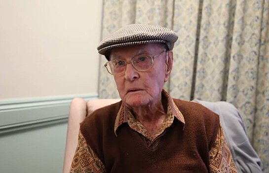 Куриные мозги, на один укус: самый старый австралиец раскрыл секрет долголетия