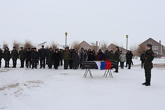 В Гае простились с воином-интернационалистом Геннадием Ремневым