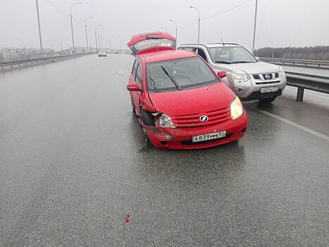 Водитель «Тойоты» скрылся после ДТП на Советском шоссе: пострадала девушка