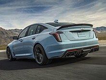 Cadillac CT5-V Blackwing получил доработанную подвеску и карбон-керамические тормоза