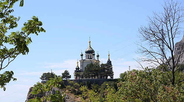 Песков заявил о планах обеспечить Крым водой без Украины