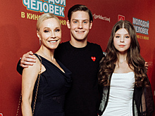 Семья Табаковых, Поперечный, Бондарчук и другие на премьере «Молодого человека»