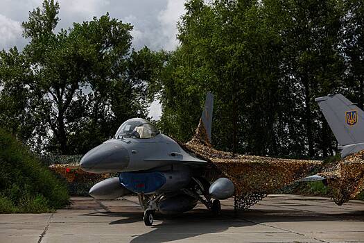 Командование ВСУ опубликовало и вскоре удалило фото F-16