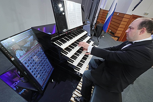 В Свердловской филармонии появился уникальный цифровой орган