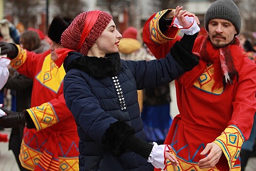 Стало известно, в каких городах россияне чаще всего отмечают Масленицу