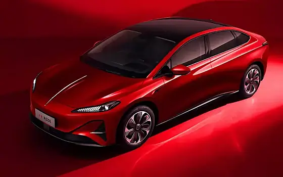 В Китае стартовали продажи Hongqi Tiangong 05