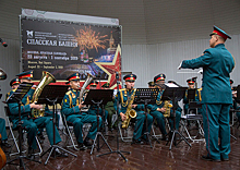 Плохая погода не помешала концерту военных музыкантов в саду «Эрмитаж»
