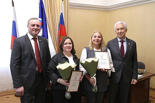 Воспитательниц из Бугуруслана, защитивших детей, наградили в Москве