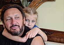 Жена Стаса Михайлова показала, как семья поздравила младшую дочь с восьмилетием