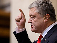Порошенко ввел новые санкции против России