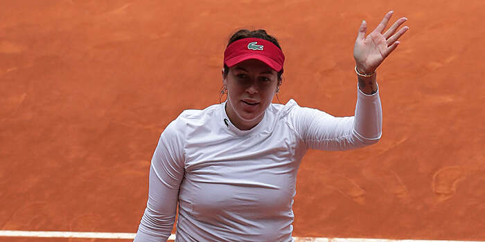 Павлюченкова повесила Плишковой баранку и впервые с февраля-2020 обыграла соперницу из топ-10