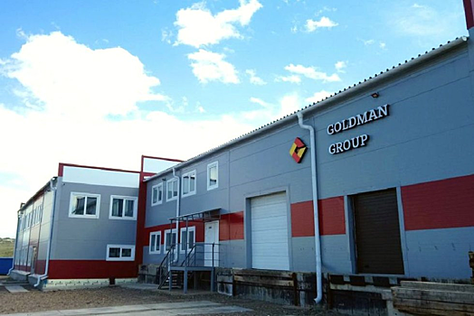 Стало известно, кто возглавил холдинг бежавшего из РФ сибирского экс-депутата