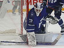 «Его в аэропорту встречали с плакатами, представляете?» Исаков — о Костине в Новосибирске